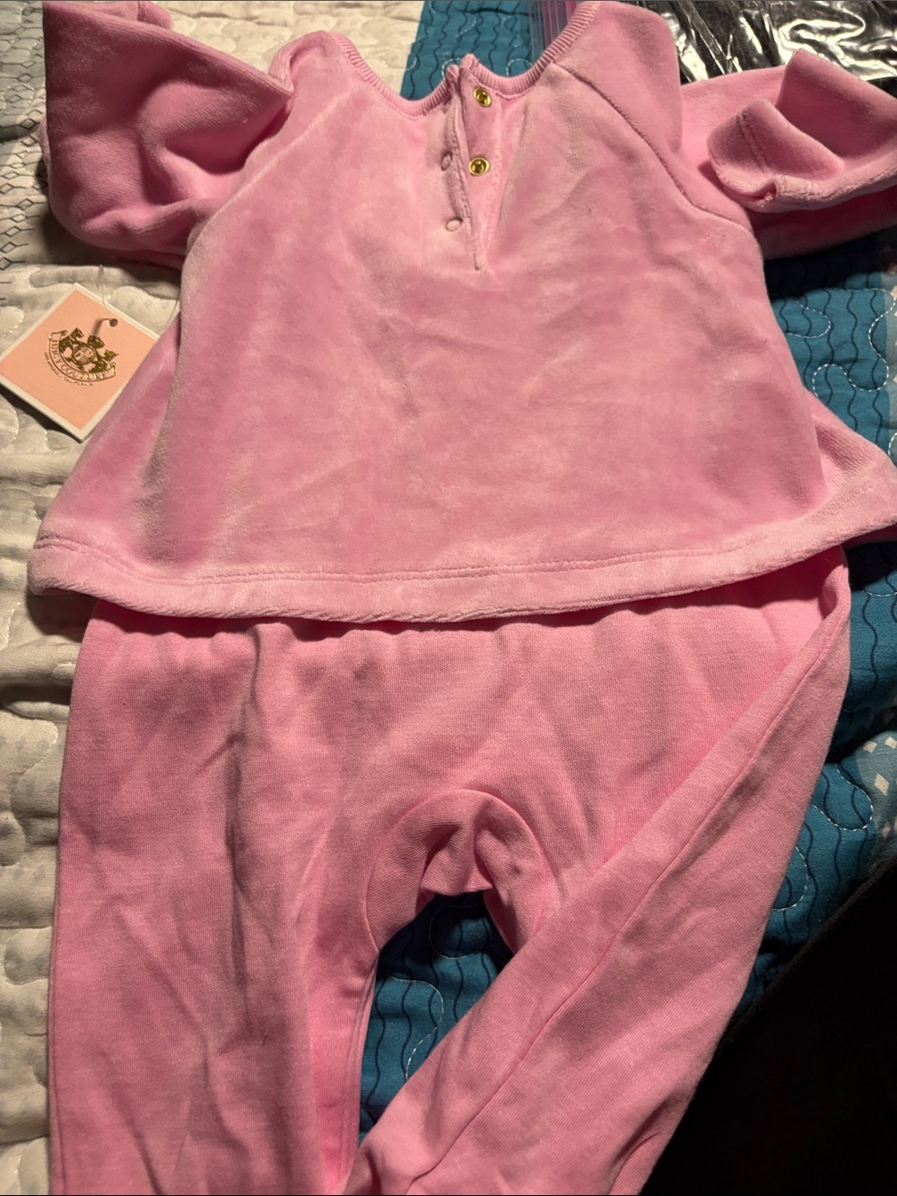 Juicy Couture Pink Graphic Kids Pajama Top - Picture 4 of 7